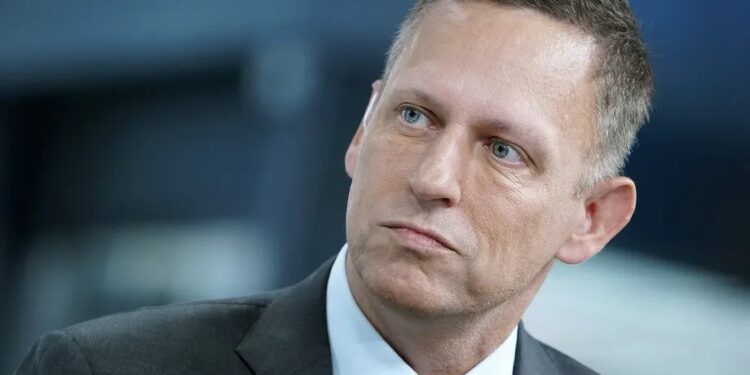 Early Facebook Backer Peter Thiel to Resign From Meta